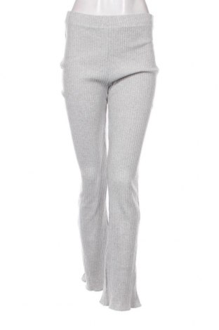 Дамски панталон Gina Tricot, Размер L, Цвят Сив, Цена 11,78 лв.
