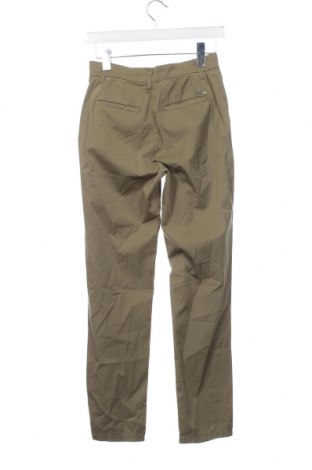 Дамски панталон Guess, Размер XS, Цвят Зелен, Цена 172,00 лв.