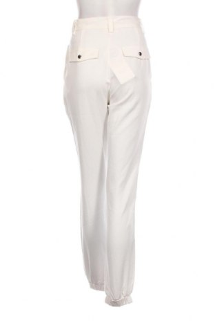 Γυναικείο παντελόνι Guido Maria Kretschmer for About You, Μέγεθος XS, Χρώμα Λευκό, Τιμή 47,94 €