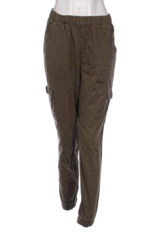 Дамски панталон H&M Divided, Размер M, Цвят Зелен, Цена 17,40 лв.
