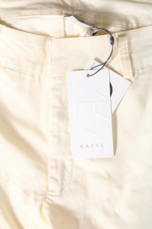 Дамски панталон Kaffe, Размер L, Цвят Екрю, Цена 27,90 лв.