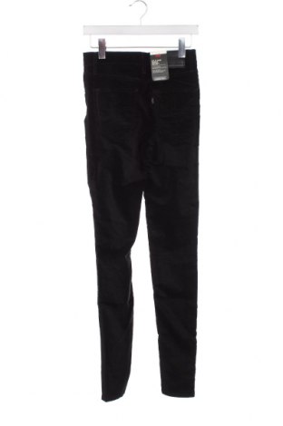 Дамски панталон Levi's, Размер XS, Цвят Черен, Цена 23,40 лв.