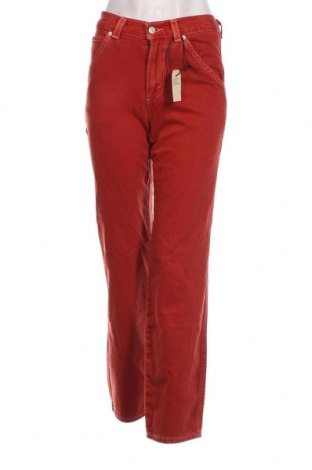 Дамски панталон Levi's, Размер XS, Цвят Червен, Цена 31,20 лв.