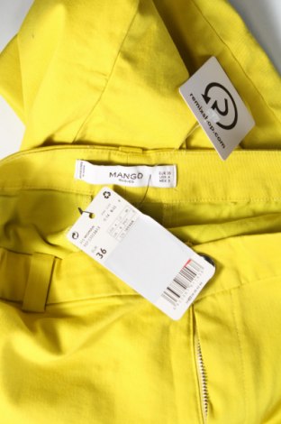Дамски панталон Mango, Размер S, Цвят Жълт, Цена 54,55 лв.