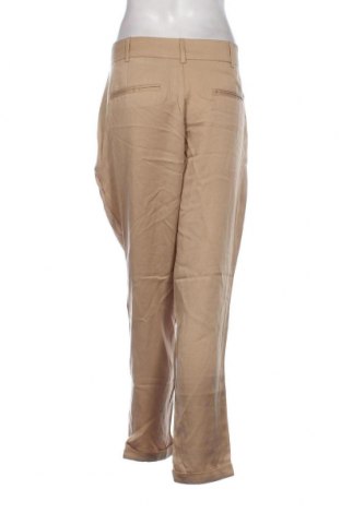 Дамски панталон Mohito, Размер L, Цвят Бежов, Цена 29,97 лв.