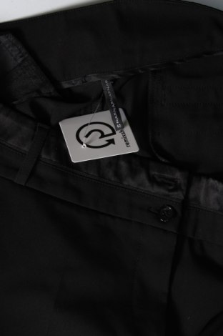 Дамски панталон Naf Naf, Размер L, Цвят Черен, Цена 25,06 лв.