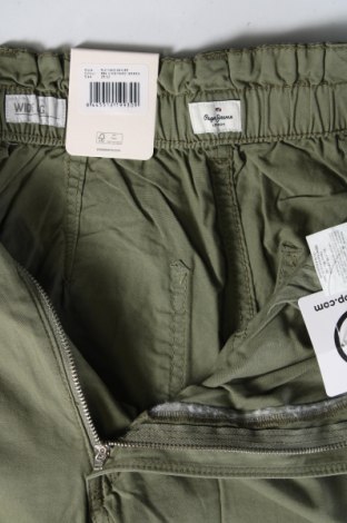 Дамски панталон Pepe Jeans, Размер XS, Цвят Зелен, Цена 85,80 лв.