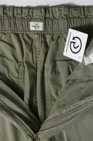 Дамски панталон Pepe Jeans, Размер M, Цвят Зелен, Цена 85,80 лв.