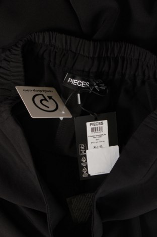 Дамски панталон Pieces, Размер XL, Цвят Черен, Цена 24,80 лв.