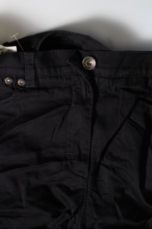 Дамски панталон Raphaela By Brax, Размер L, Цвят Черен, Цена 30,60 лв.