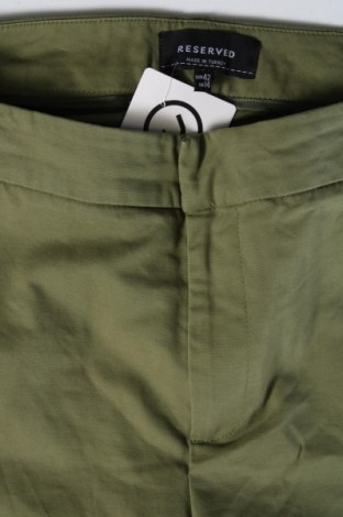 Γυναικείο παντελόνι Reserved, Μέγεθος L, Χρώμα Πράσινο, Τιμή 14,83 €