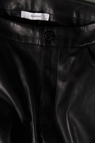 Дамски панталон Reserved, Размер S, Цвят Черен, Цена 13,12 лв.