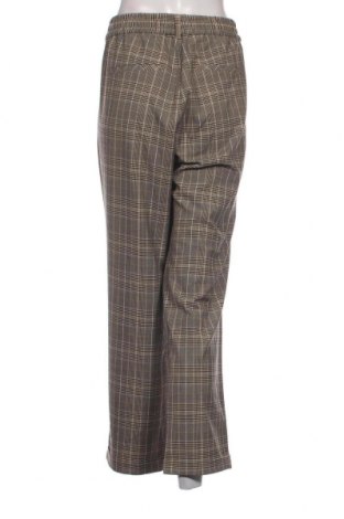 Дамски панталон S.Oliver, Размер XL, Цвят Бежов, Цена 13,53 лв.