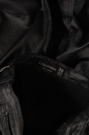 Дамски панталон Stradivarius, Размер S, Цвят Черен, Цена 29,00 лв.