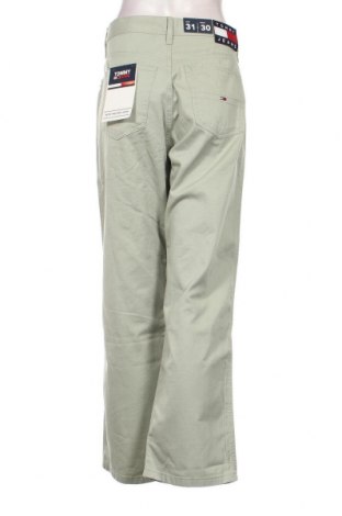 Дамски панталон Tommy Jeans, Размер L, Цвят Зелен, Цена 102,00 лв.