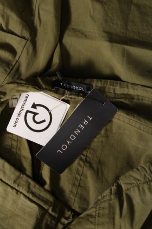 Damenhose Trendyol, Größe M, Farbe Grün, Preis € 39,69