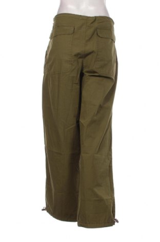 Damenhose Trendyol, Größe M, Farbe Grün, Preis € 39,69