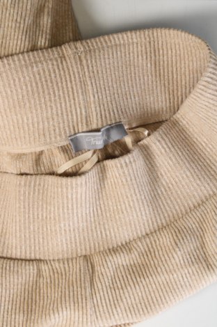 Дамски панталон Triumph, Размер M, Цвят Бежов, Цена 68,00 лв.