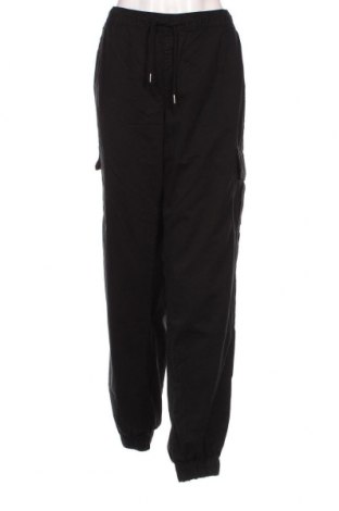 Pantaloni de femei Urban Classics, Mărime 3XL, Culoare Negru, Preț 253,29 Lei