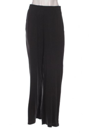 Дамски панталон Urban Classics, Размер S, Цвят Черен, Цена 34,65 лв.