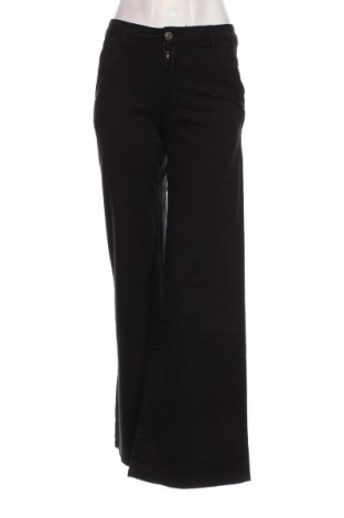 Дамски панталон Urban Classics, Размер S, Цвят Черен, Цена 34,65 лв.