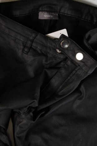 Γυναικείο παντελόνι Yessica, Μέγεθος S, Χρώμα Μαύρο, Τιμή 4,66 €