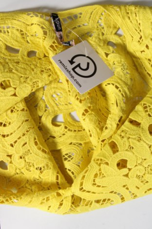 Γυναικείο αμάνικο μπλουζάκι Undiz, Μέγεθος S, Χρώμα Κίτρινο, Τιμή 2,40 €