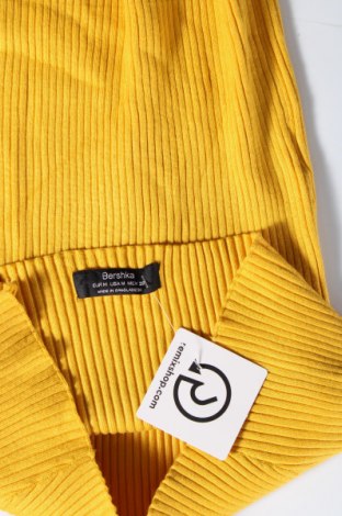 Дамски пуловер Bershka, Размер M, Цвят Жълт, Цена 4,35 лв.