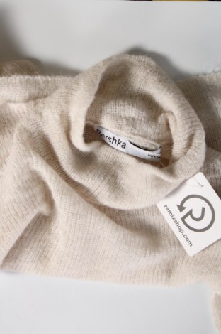 Дамски пуловер Bershka, Размер XS, Цвят Екрю, Цена 7,54 лв.