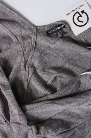 Γυναικείο πουλόβερ Fashion nova, Μέγεθος M, Χρώμα Γκρί, Τιμή 7,18 €