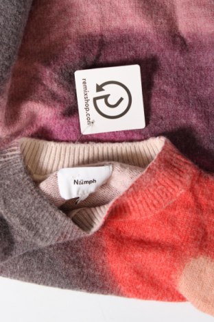 Дамски пуловер Numph, Размер M, Цвят Многоцветен, Цена 32,86 лв.