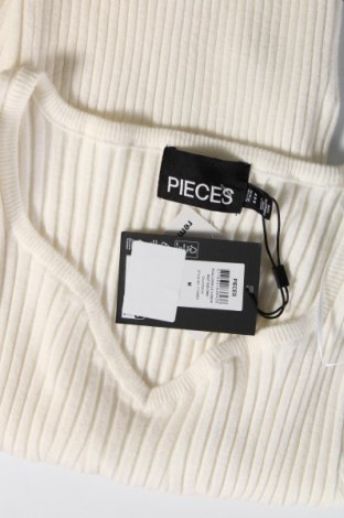 Γυναικείο πουλόβερ Pieces, Μέγεθος M, Χρώμα Λευκό, Τιμή 12,78 €