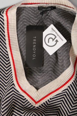 Дамски пуловер Trendyol, Размер L, Цвят Многоцветен, Цена 13,95 лв.