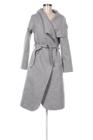 Дамско палто Pretty Little Thing, Размер XL, Цвят Сив, Цена 69,55 лв.
