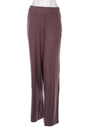 Γυναικείο αθλητικό παντελόνι FILA, Μέγεθος M, Χρώμα Βιολετί, Τιμή 26,37 €