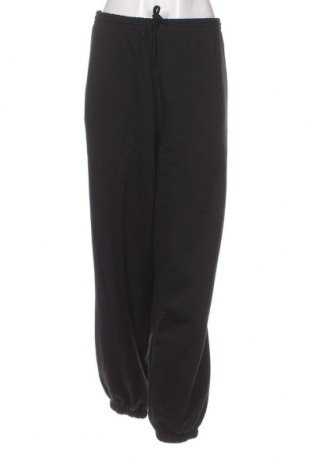 Pantaloni trening de femei Reebok, Mărime XL, Culoare Negru, Preț 100,95 Lei