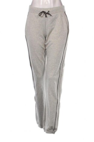 Pantaloni trening de femei Soaked In Luxury, Mărime S, Culoare Gri, Preț 134,87 Lei