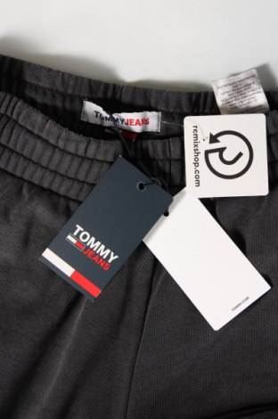 Pantaloni trening de femei Tommy Jeans, Mărime XXS, Culoare Gri, Preț 384,87 Lei