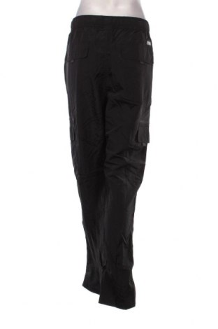 Γυναικείο αθλητικό παντελόνι Urban Classics, Μέγεθος XL, Χρώμα Μαύρο, Τιμή 8,33 €