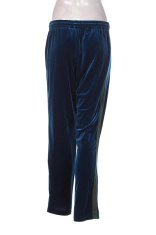 Pantaloni trening de femei Yippie Hippie, Mărime M, Culoare Albastru, Preț 198,85 Lei