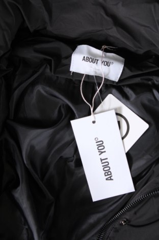Γυναικείο μπουφάν About You, Μέγεθος S, Χρώμα Μαύρο, Τιμή 26,72 €