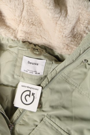 Dámska bunda  Bershka, Veľkosť S, Farba Zelená, Cena  20,39 €