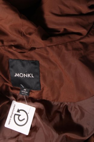 Γυναικείο μπουφάν Monki, Μέγεθος XS, Χρώμα Καφέ, Τιμή 23,48 €
