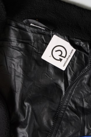 Dámska bunda  Nike, Veľkosť L, Farba Čierna, Cena  43,09 €