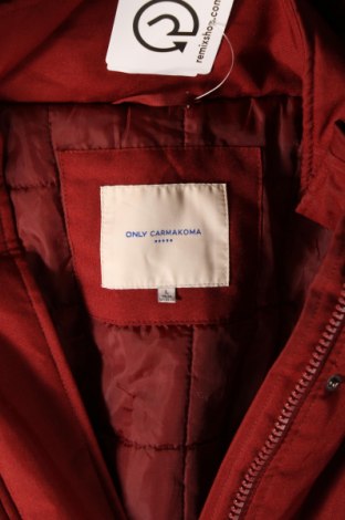 Γυναικείο μπουφάν ONLY Carmakoma, Μέγεθος L, Χρώμα Κόκκινο, Τιμή 18,26 €