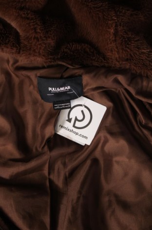 Γυναικείο μπουφάν Pull&Bear, Μέγεθος XS, Χρώμα Καφέ, Τιμή 17,94 €