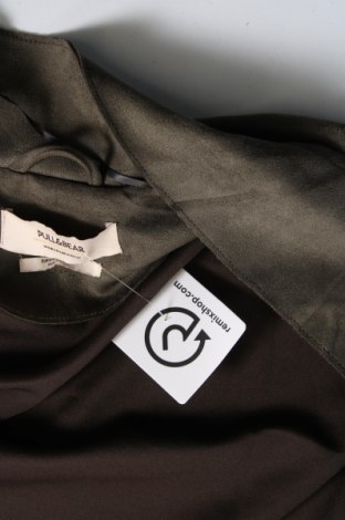 Γυναικείο μπουφάν Pull&Bear, Μέγεθος M, Χρώμα Πράσινο, Τιμή 5,94 €