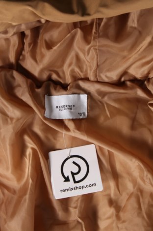 Γυναικείο μπουφάν Reserved, Μέγεθος M, Χρώμα  Μπέζ, Τιμή 20,09 €