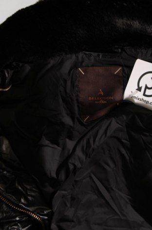Γυναικείο μπουφάν S.Oliver, Μέγεθος S, Χρώμα Μαύρο, Τιμή 23,20 €