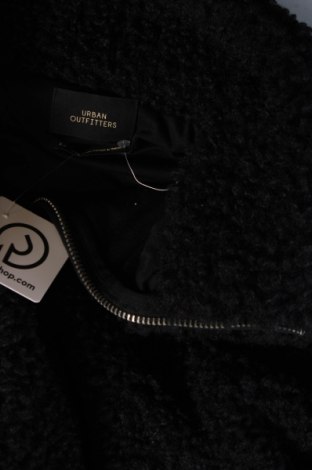 Γυναικείο μπουφάν Urban Outfitters, Μέγεθος S, Χρώμα Μαύρο, Τιμή 42,56 €
